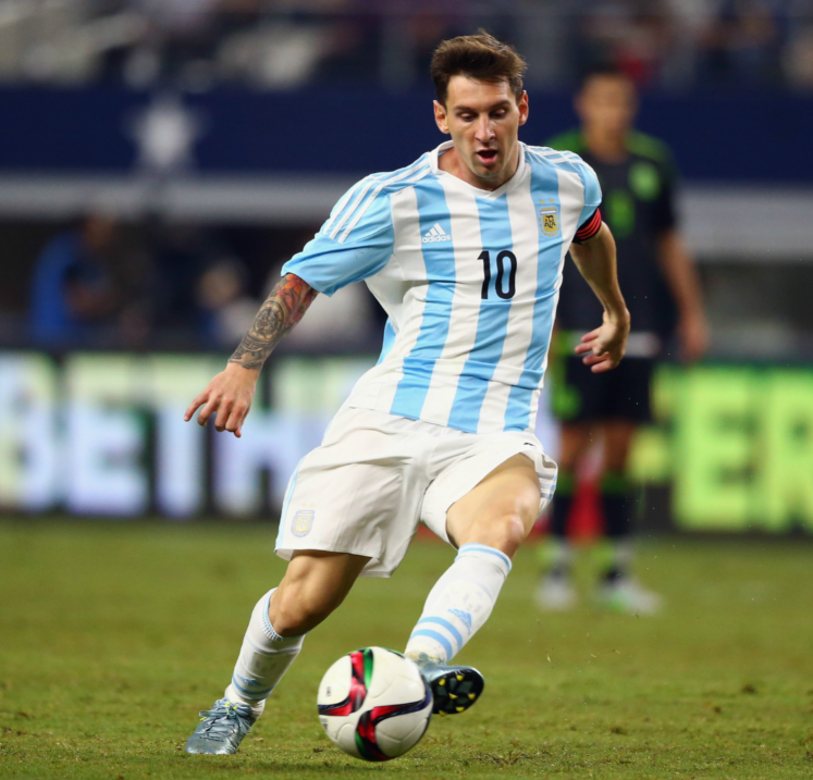 比利时乒乓球队鏖战瑞典乒乓球队，水谷隼完成帽子戏法