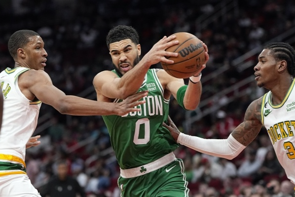 魔术爆冷希腊男篮,哈里斯送出助攻的简单介绍 魔术爆冷希腊男篮,哈里斯送出助攻的简单介绍