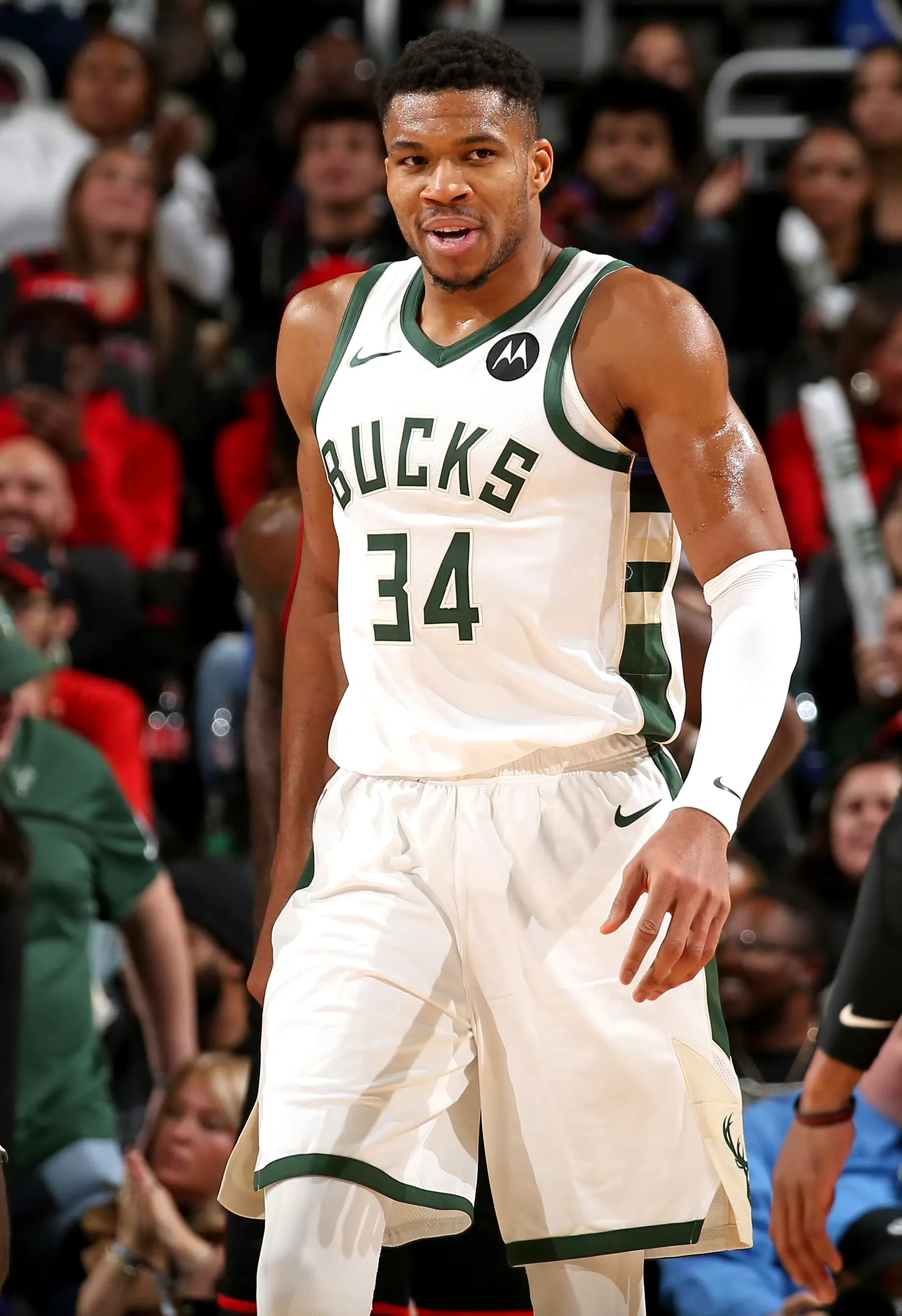 包含加拿大男篮完胜勇士,字母哥打破历史纪录的词条 包含加拿大男篮完胜勇士,字母哥打破历史纪录的词条