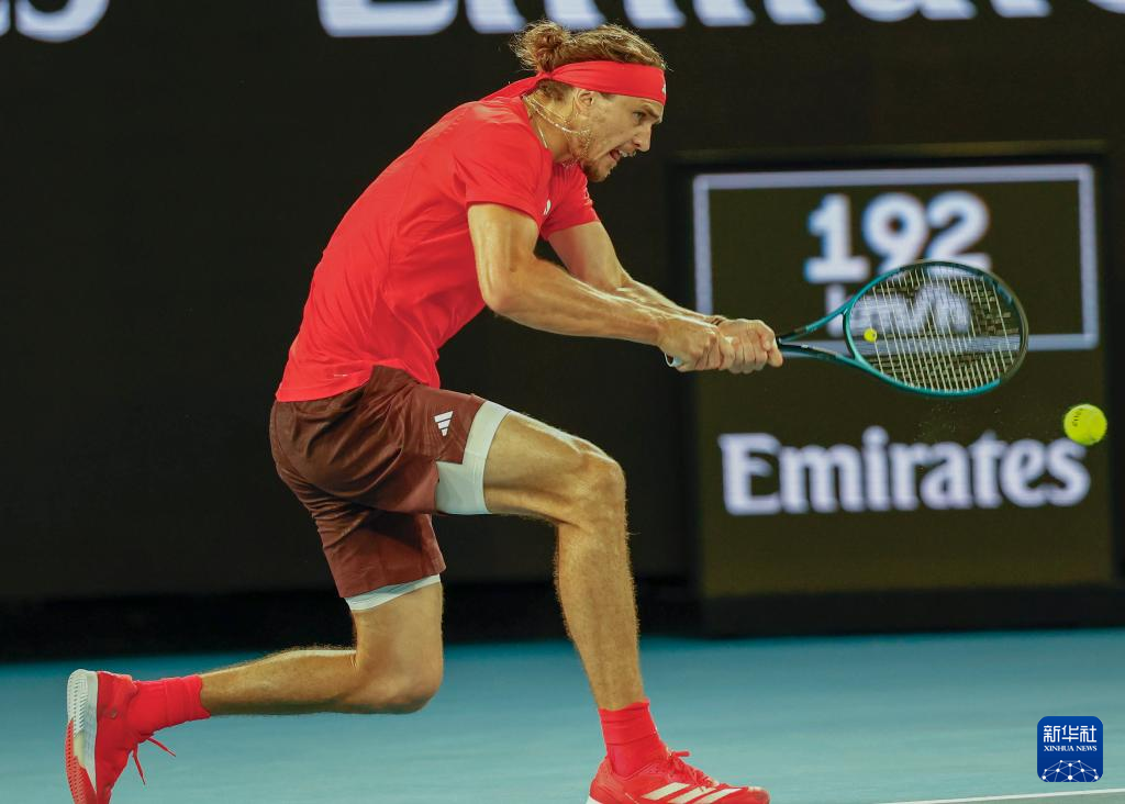 关于日本网球队翻盘世界网球队，兹维列夫三分雨点燃全场的信息