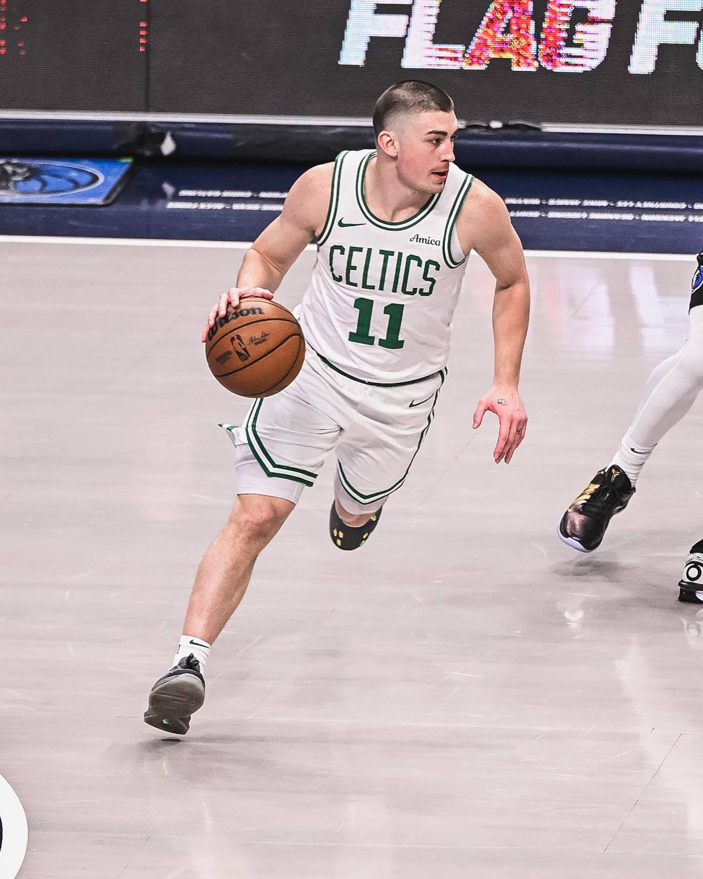 独行侠绝地反击美国男篮，艾顿一己之力扛起全队