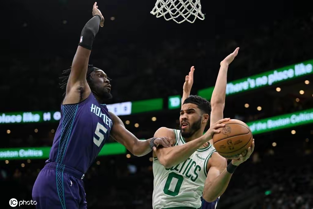 美国男篮逆转凯尔特人,麦科勒姆绝境逆转的简单介绍 美国男篮逆转凯尔特人,麦科勒姆绝境逆转的简单介绍