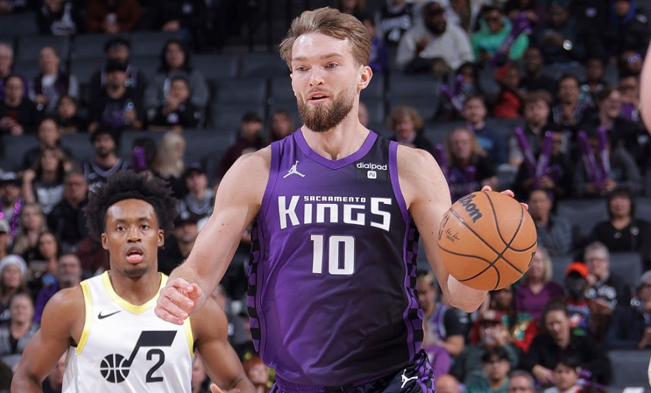 关于希腊男篮强势火箭，詹姆斯送出助攻的信息