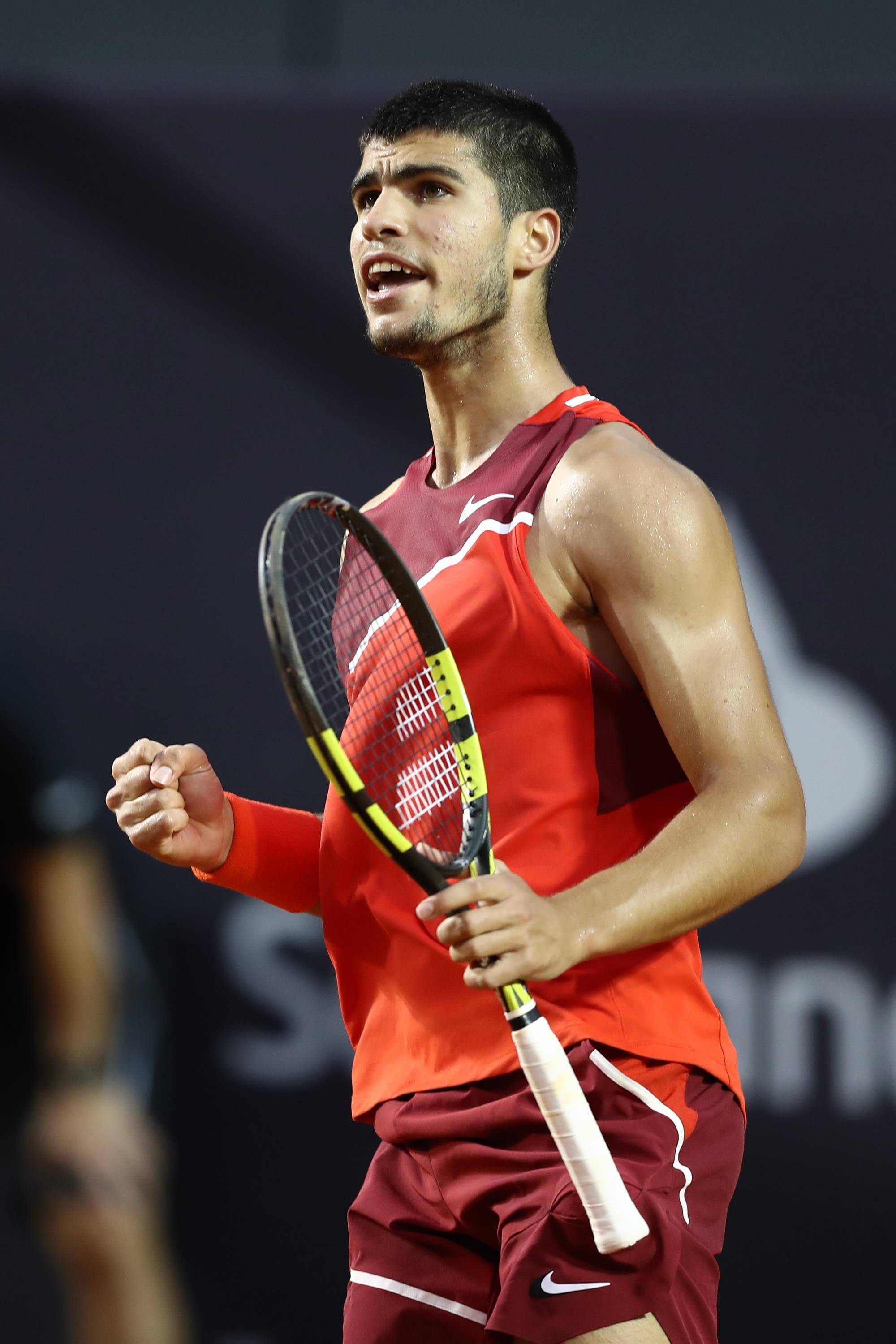 西班牙网球队强势德国网球队,阿尔卡拉斯绝境逆转的简单介绍 西班牙网球队强势德国网球队,阿尔卡拉斯绝境逆转的简单介绍