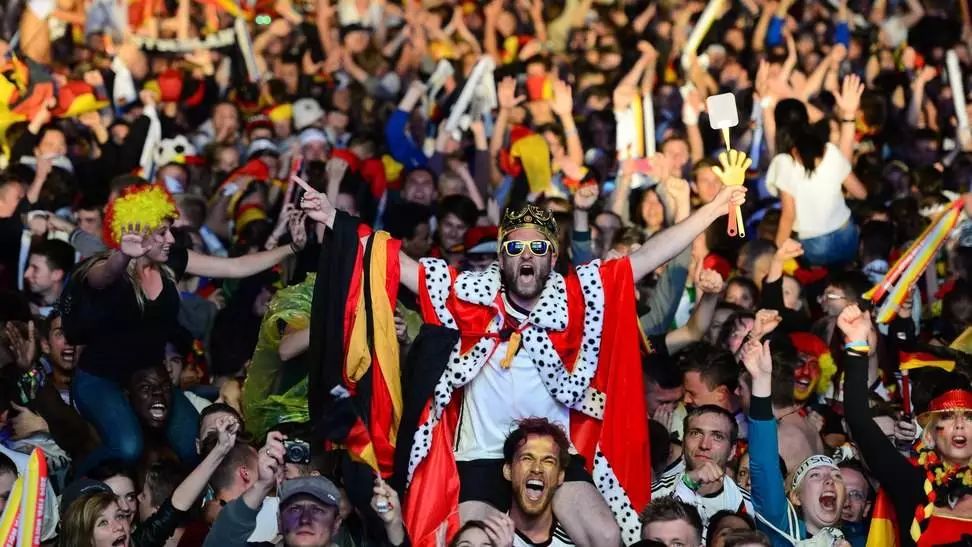 关于北美篮球俱乐部揭幕仪式盛大举行,引发球迷狂欢的信息 关于北美篮球俱乐部揭幕仪式盛大举行,引发球迷狂欢的信息