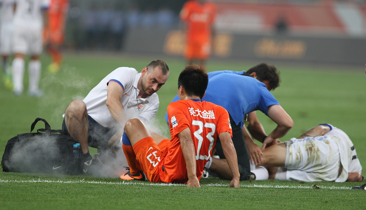 阿贾克斯战胜对手,引发球迷热议的简单介绍 阿贾克斯战胜对手,引发球迷热议的简单介绍