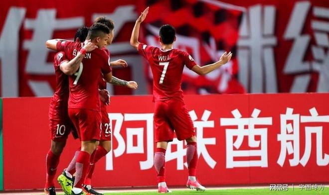 天津城市体育场上一役过后，场内掌声雷动的简单介绍