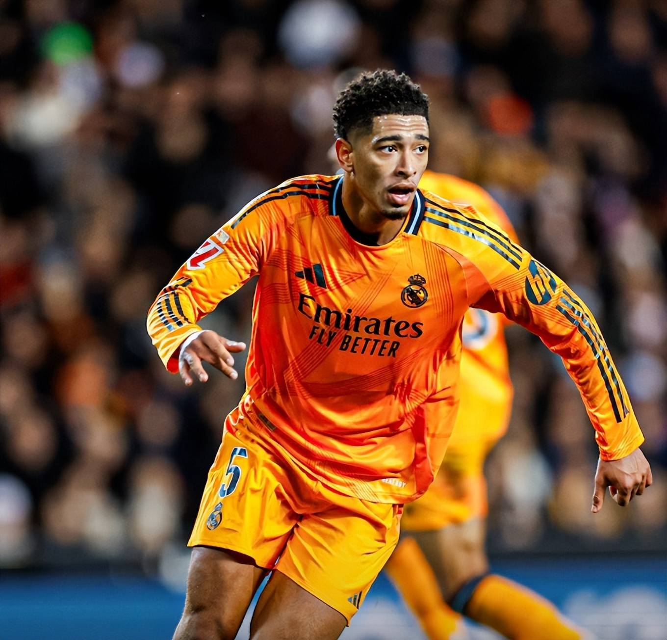 关于皇马成功逆转击败对手，士气高昂的信息