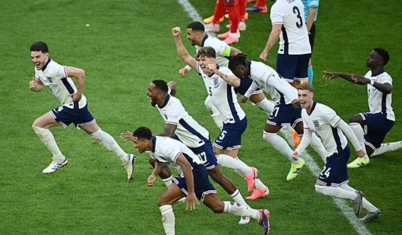 关于英格兰队逆袭绝杀，晋级欧洲杯四强的信息