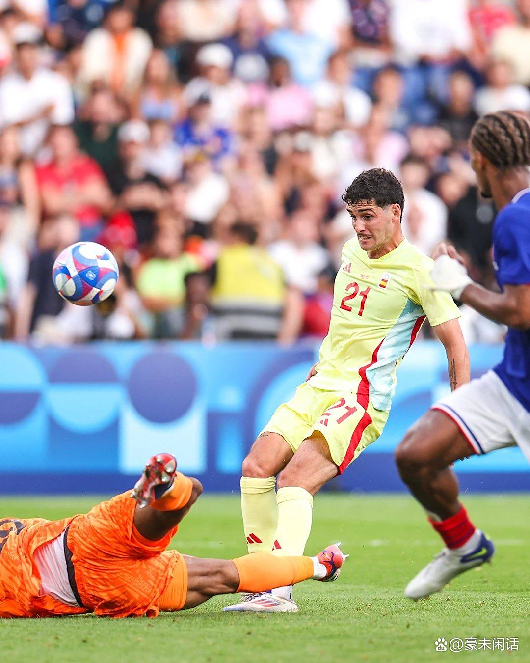 西班牙足球联赛淹没在争议之中的简单介绍 西班牙足球联赛淹没在争议之中的简单介绍