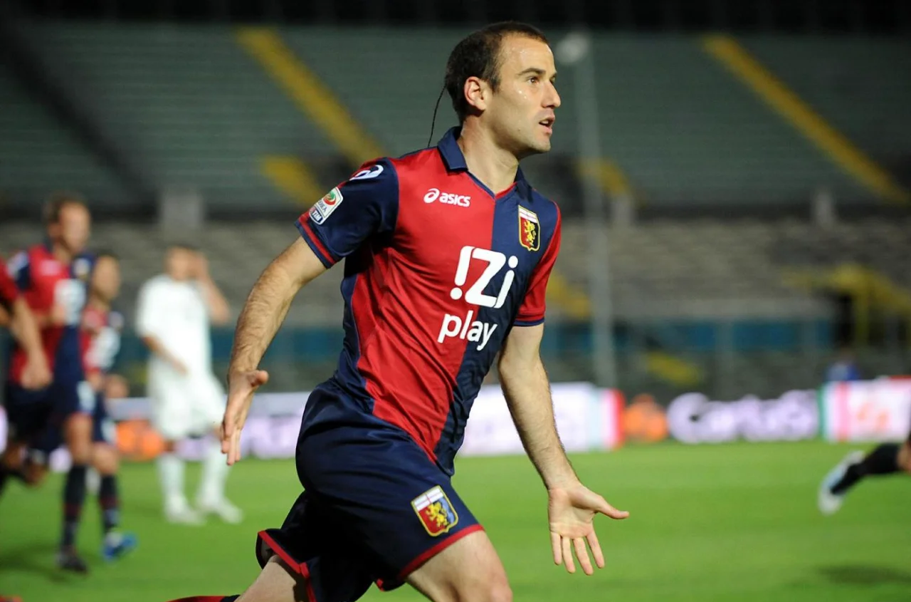 包含帕尔马迎战热那亚，争夺保级机会的词条