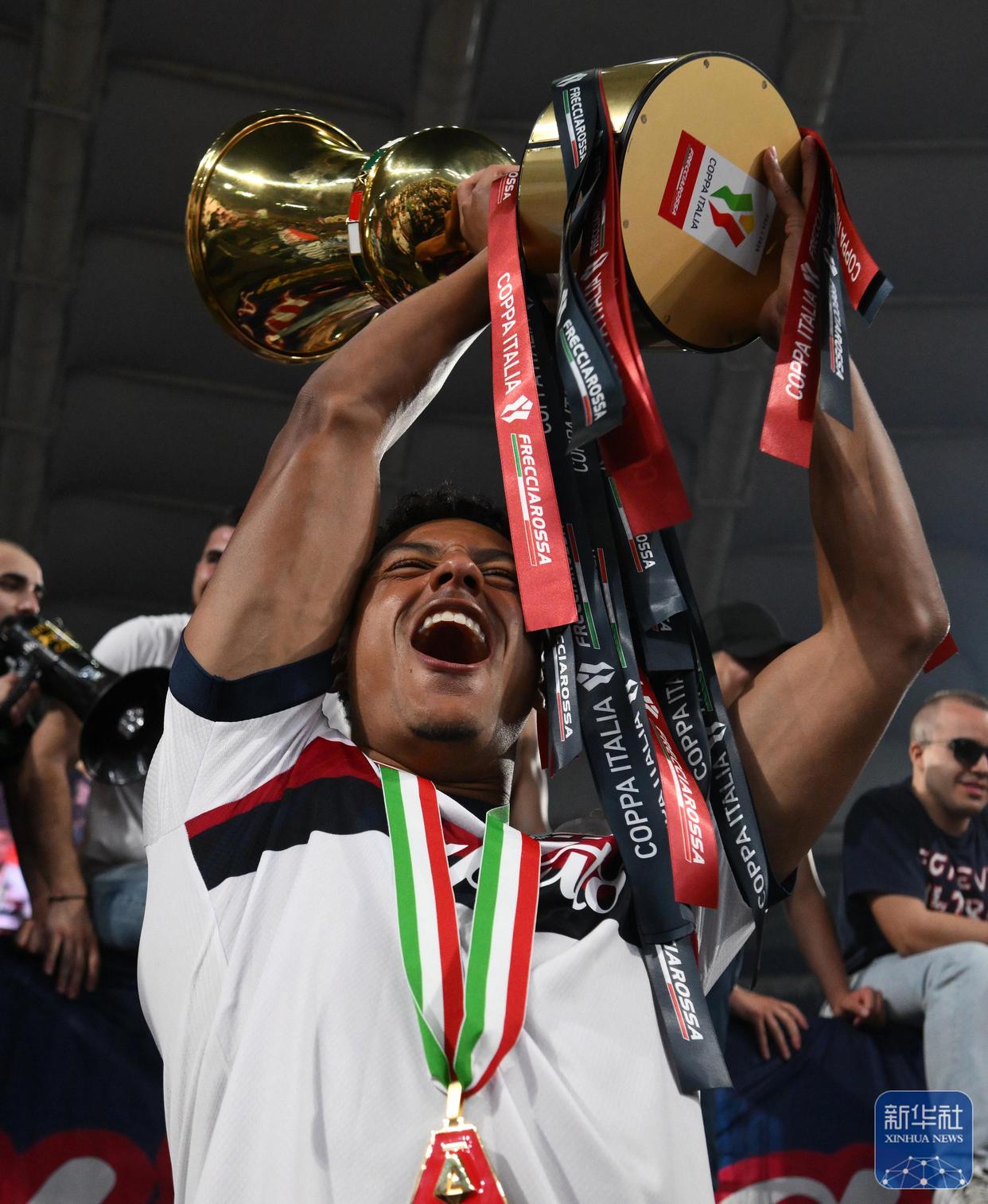 意大利球队在欧洲联赛中豪取三连胜的简单介绍