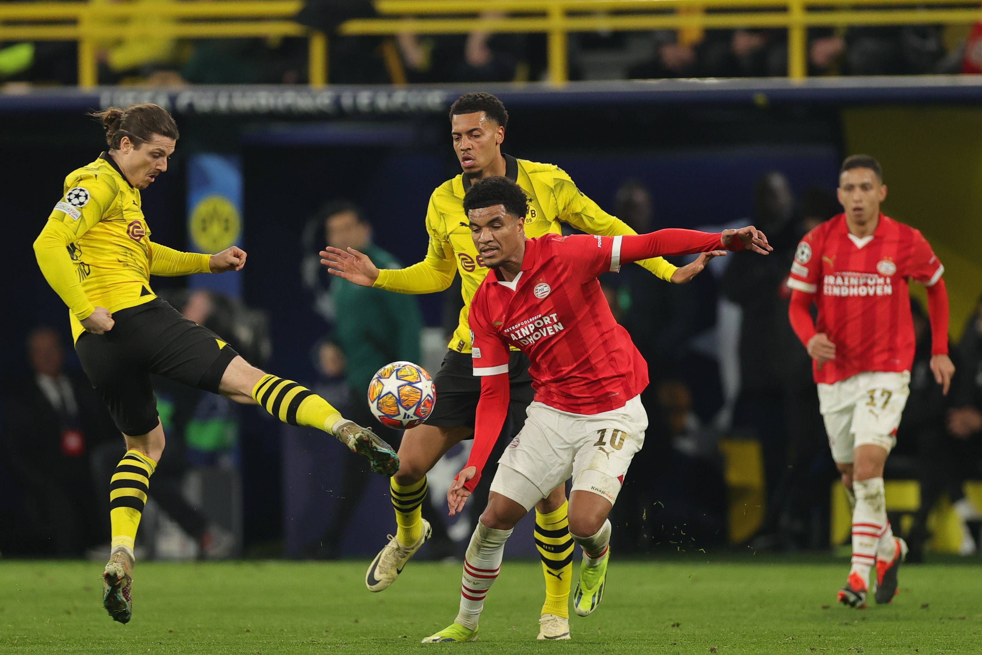 关于多特蒙德队成功击败对手取得胜利的信息