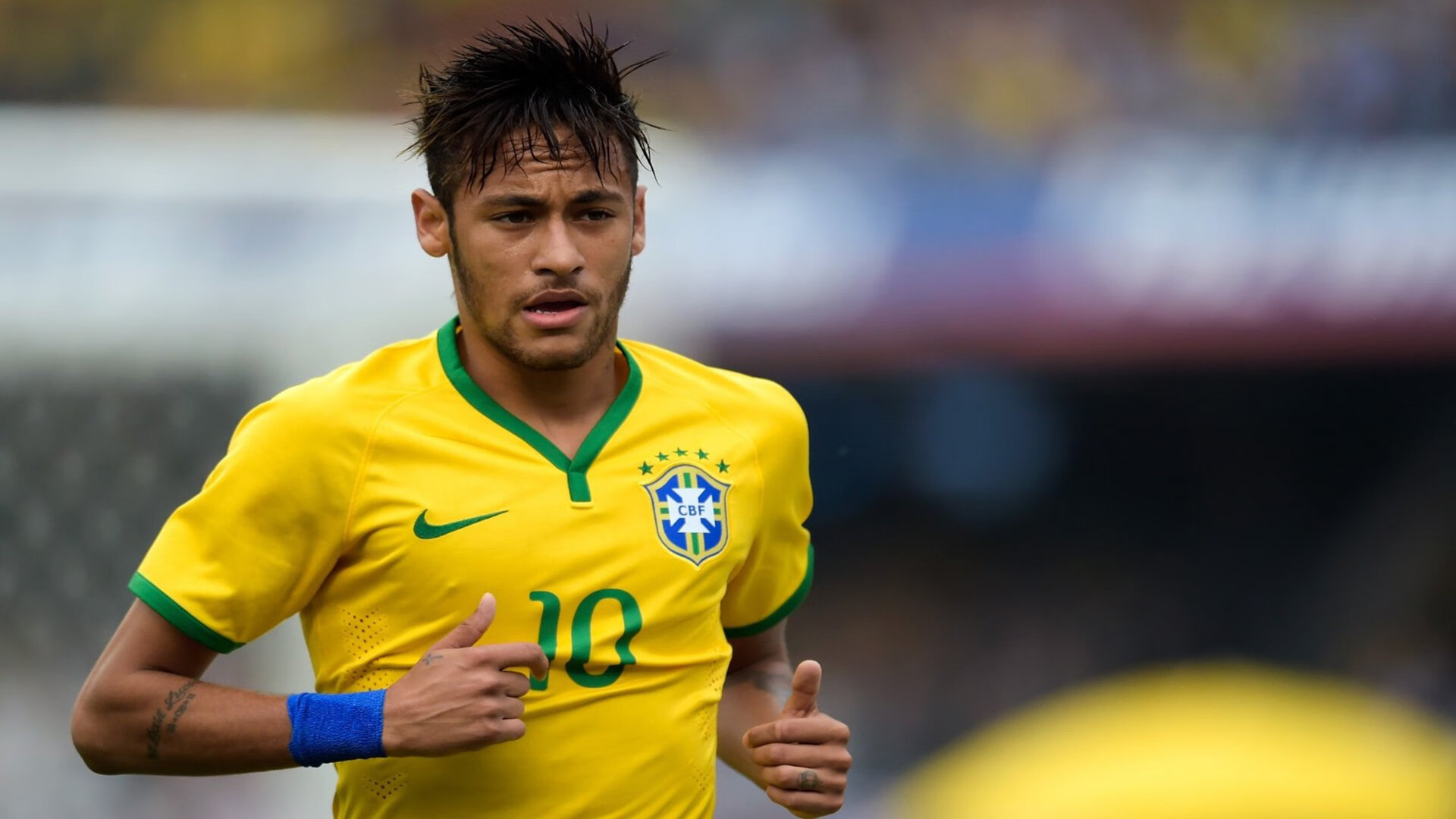 赛道与绿茵，京多安式杀伤力如何诠释F1年度争冠之夜的终极博弈